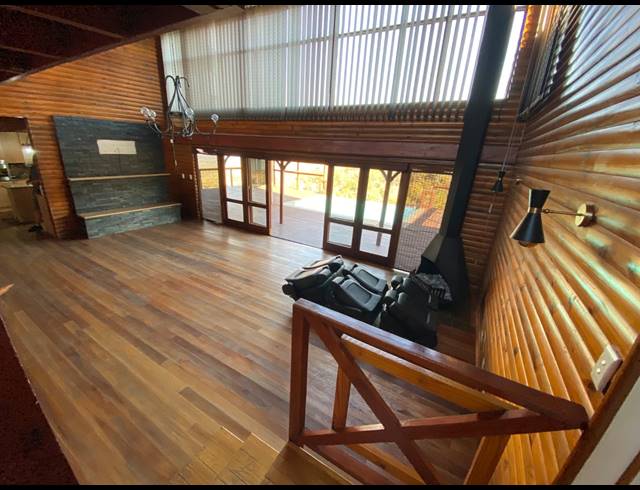 5 BEDROOM FREESTANDING FOR SALE IN WATERKLOOF AH